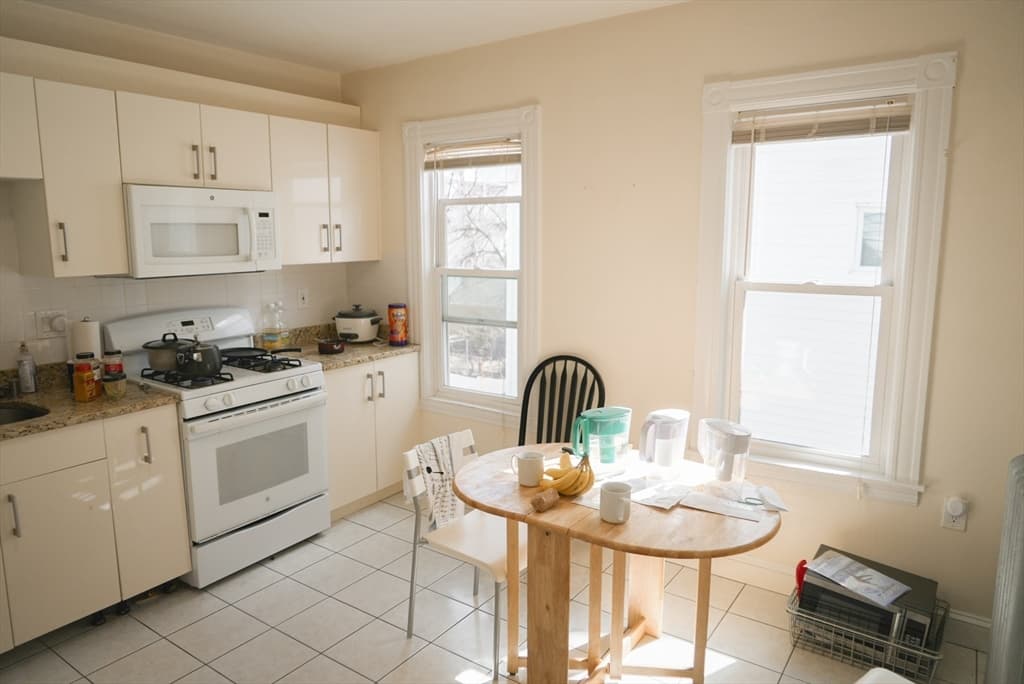 63 Fairbanks Street photo 4