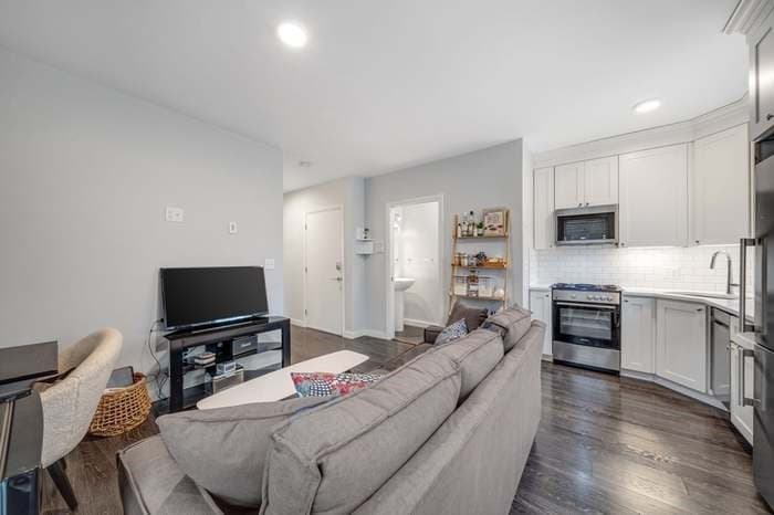 1 Chelsea Terrace #3 photo 5