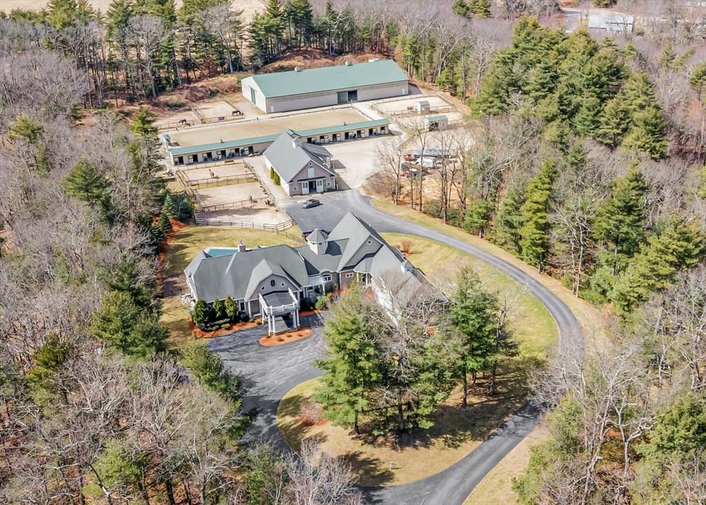 28 Longmeadow Road photo 3