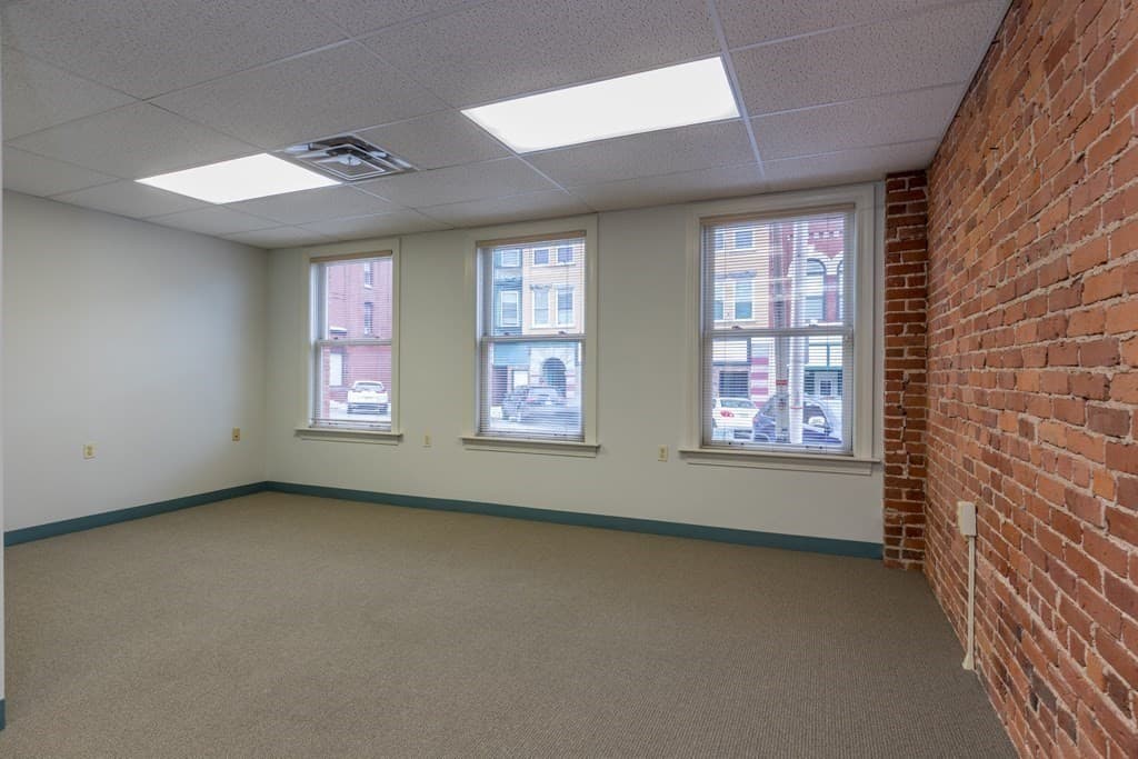185 High St #1A photo 3