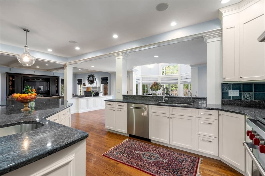 11 Davis Brook Drive photo 4