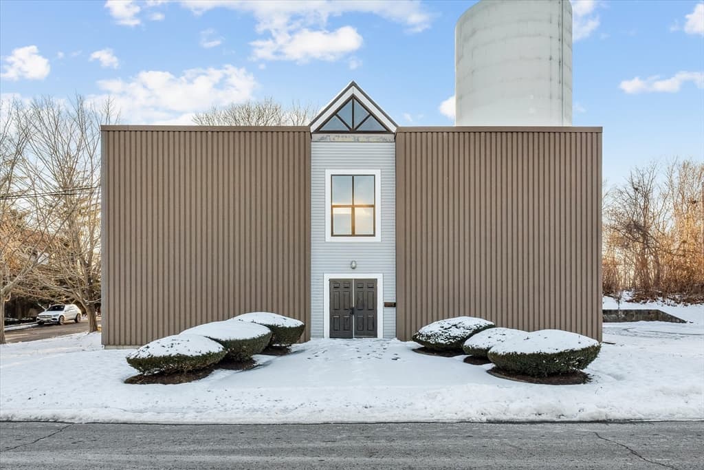 35 Tioga Way #1