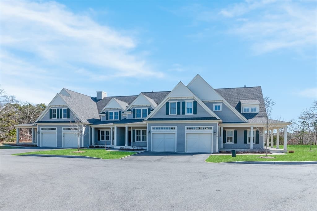 1090 Shore Rd #14 photo 2