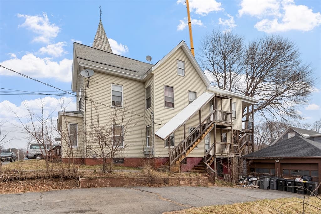 29 Osgood St photo 5