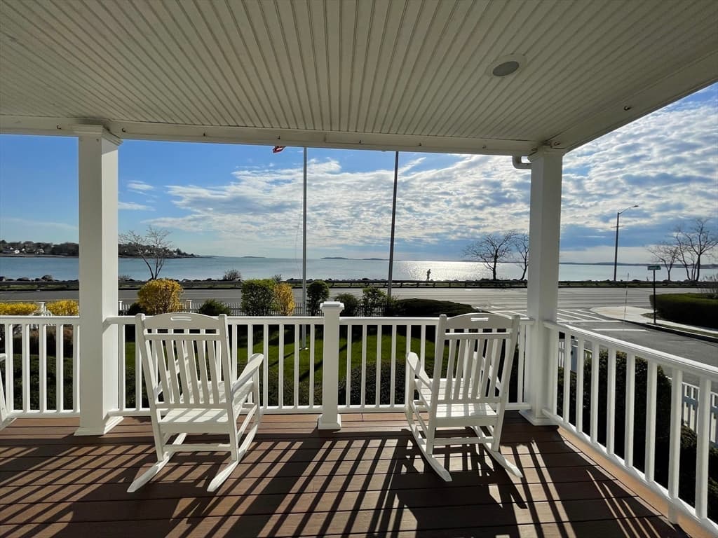 407 Quincy Shore Drive #1 photo 2