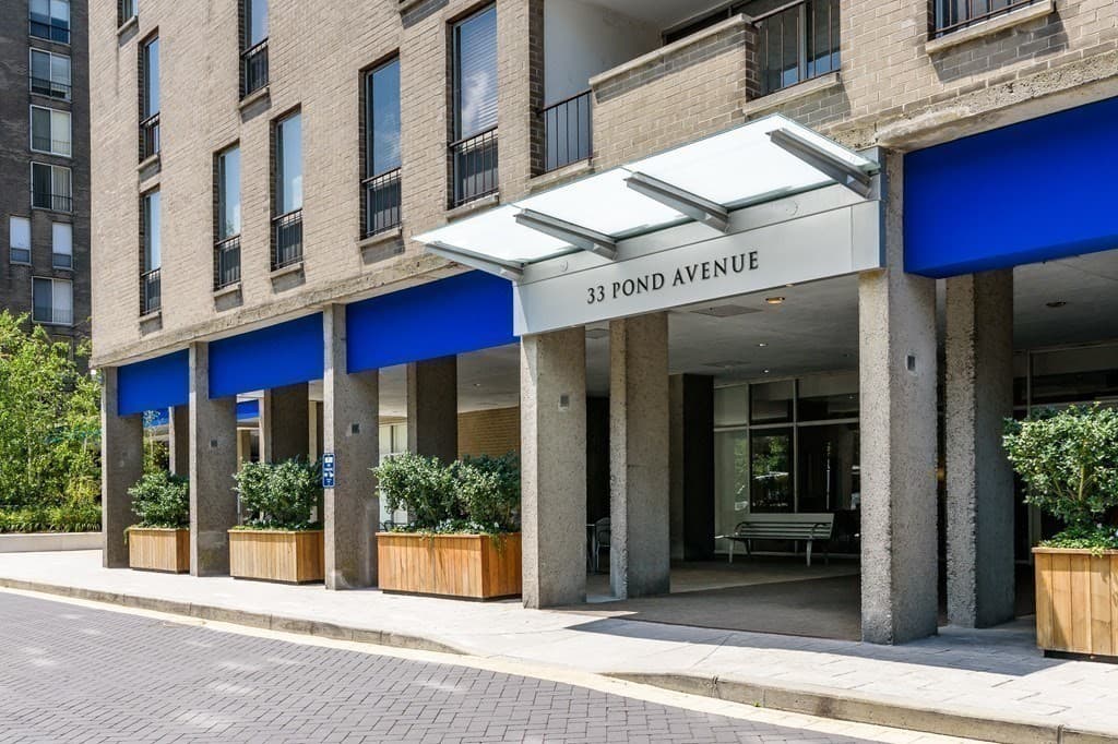 33 Pond Avenue #1123 photo 3