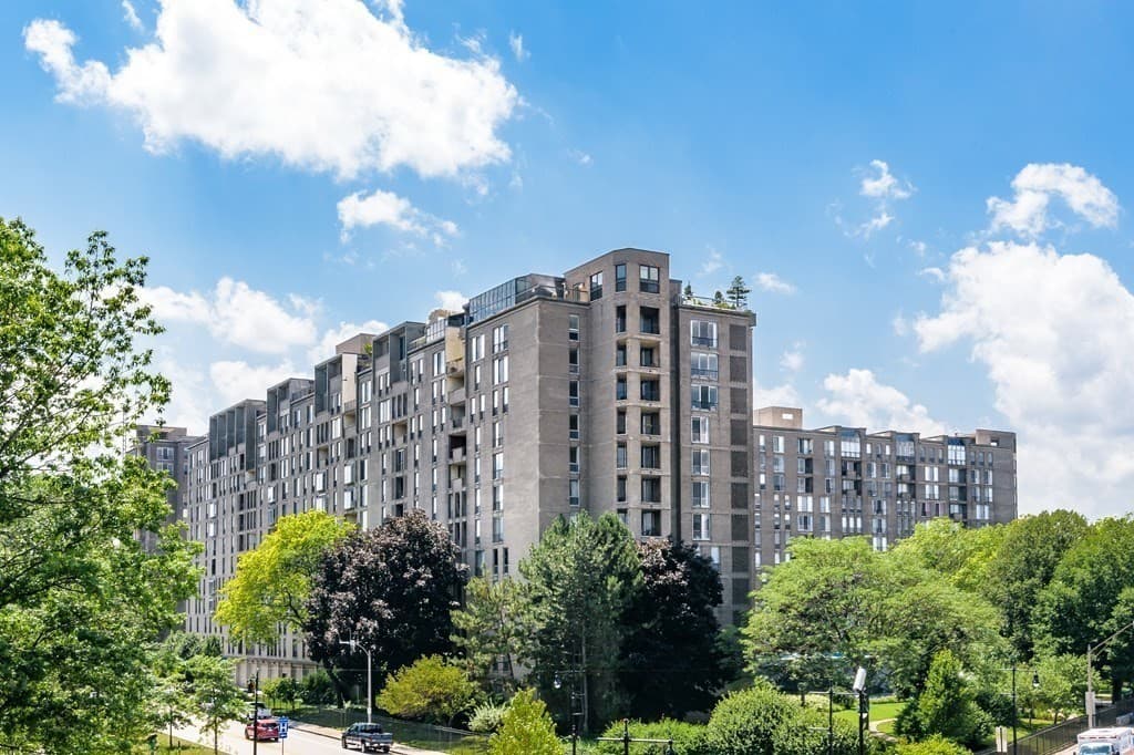 33 Pond Avenue #1123