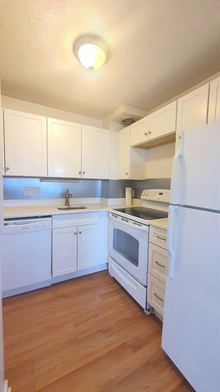 91 Washington Street #25 photo 2