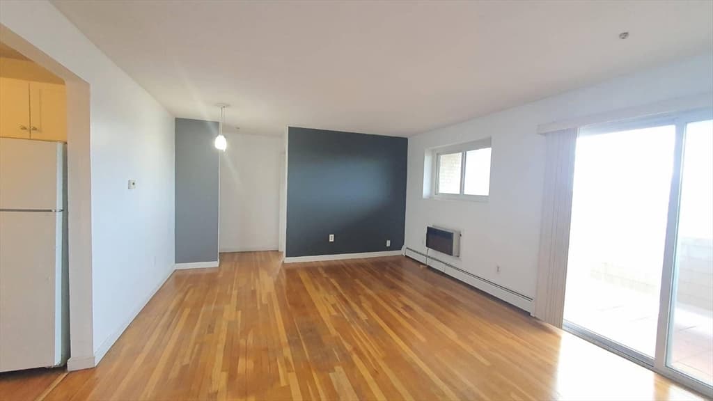 91 Washington Street #25