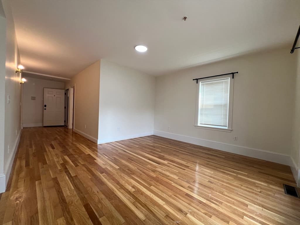 128 Buttonwood #1 photo 3