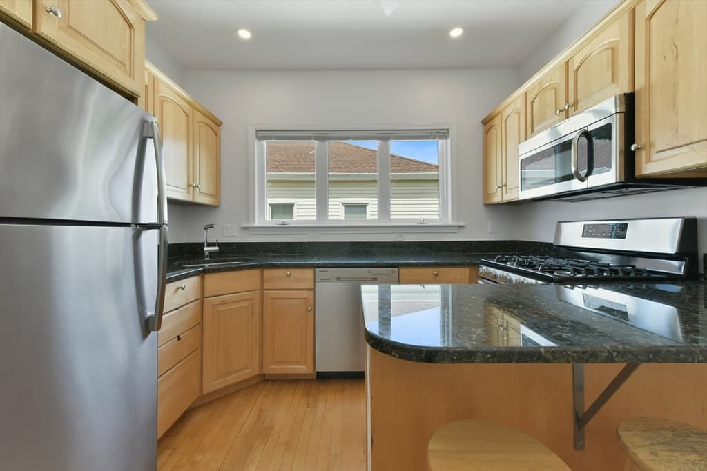 44-46 Pinkham Rd #2