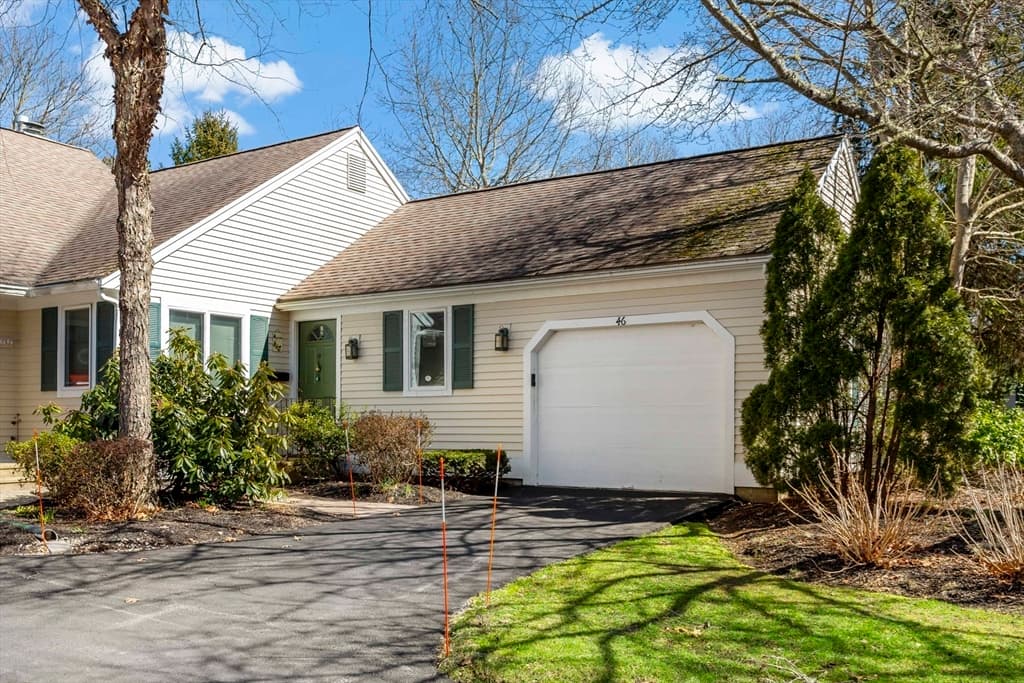 46 Portside Dr #46