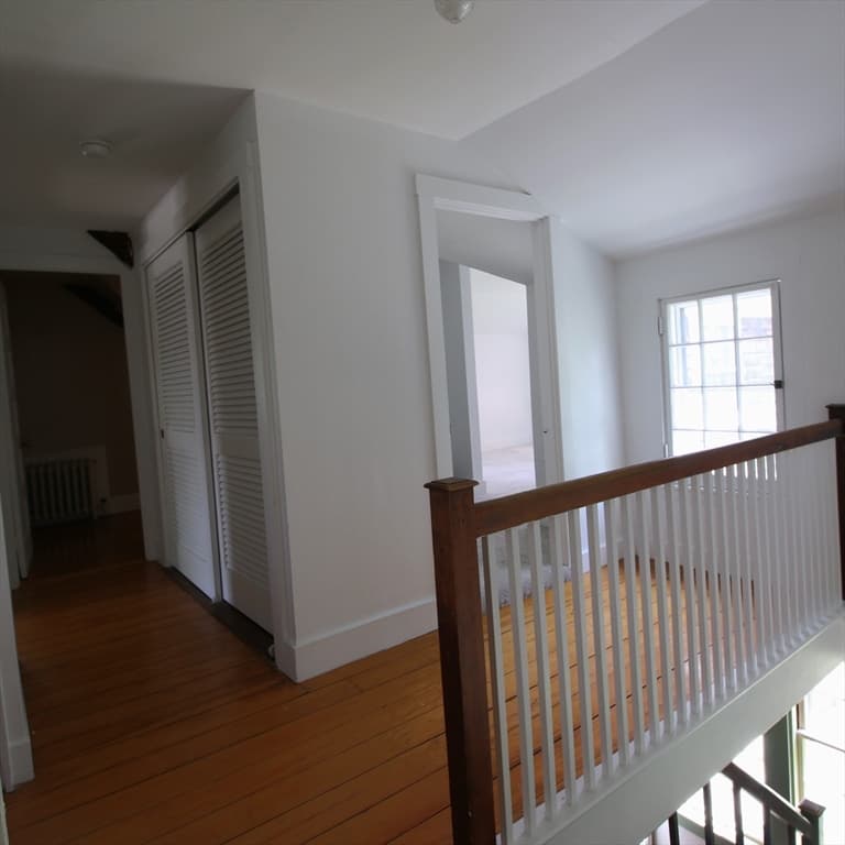 102 Beechwood Street photo 4