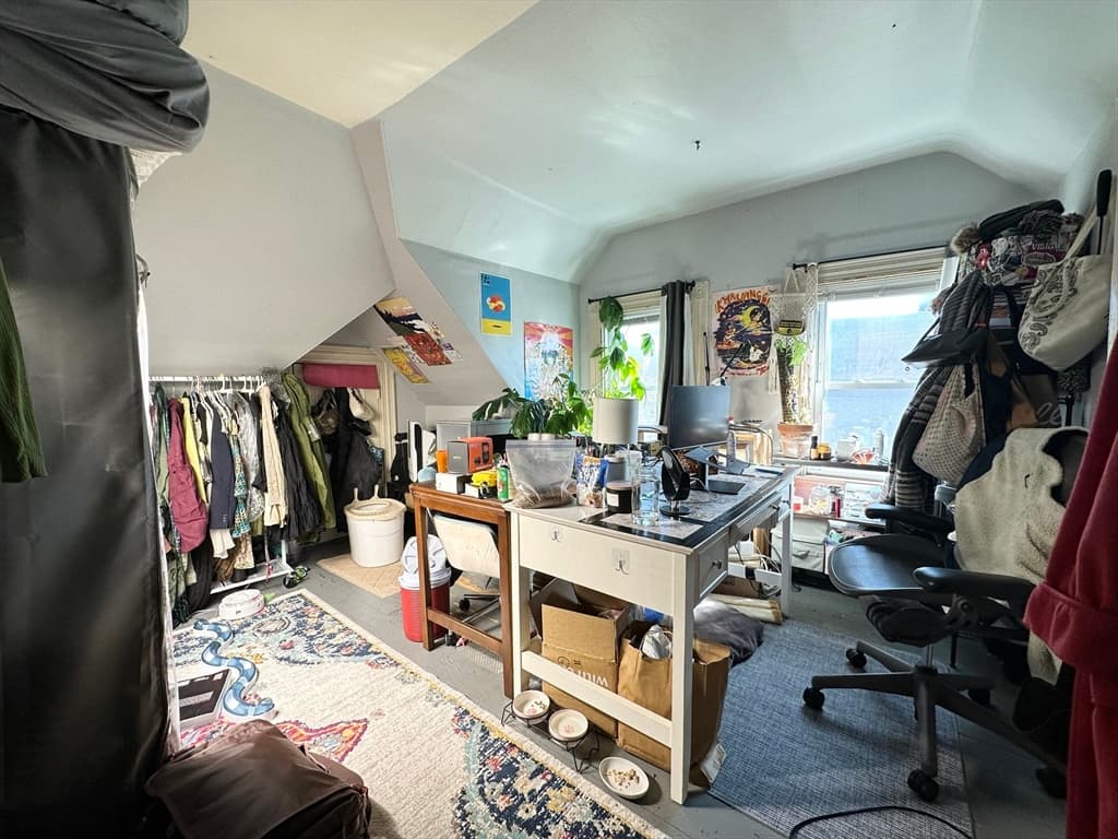 71A Gardner St #1 photo 2