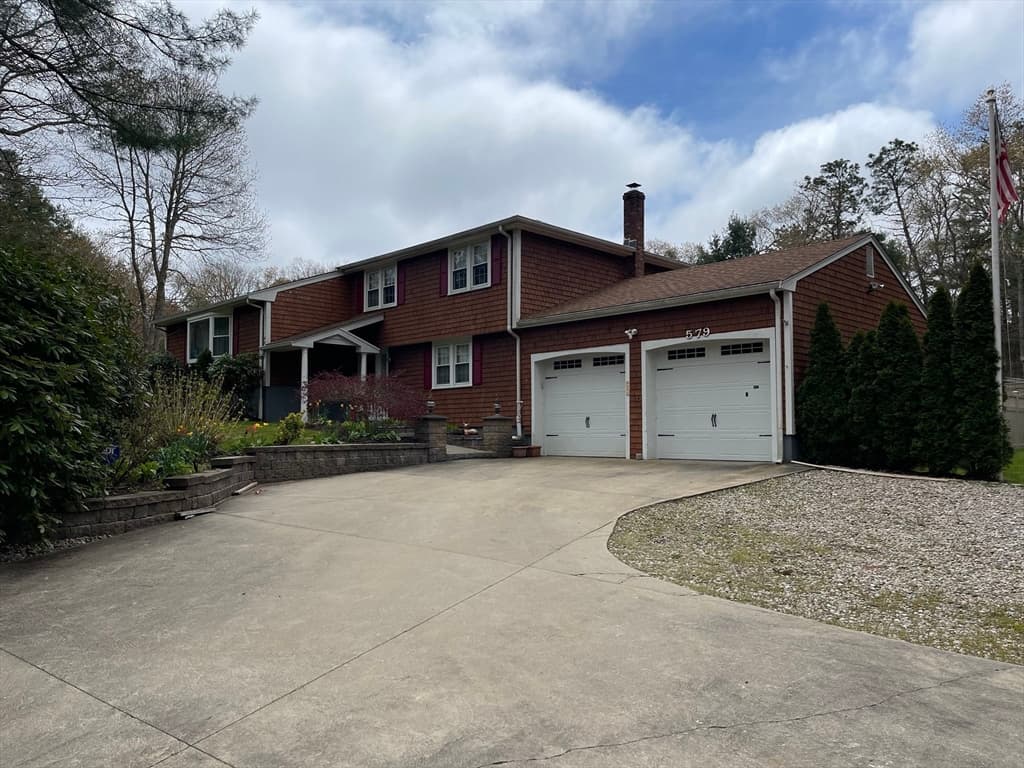 579 Long Pond Rd