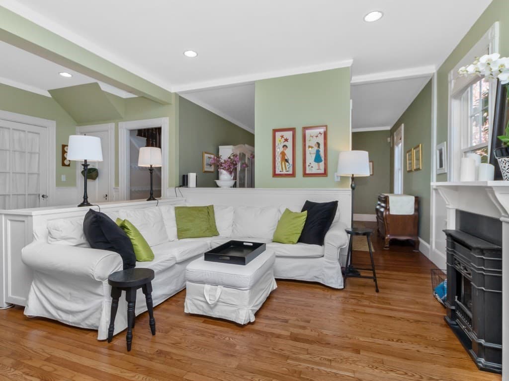 17 Norwood Ave photo 5
