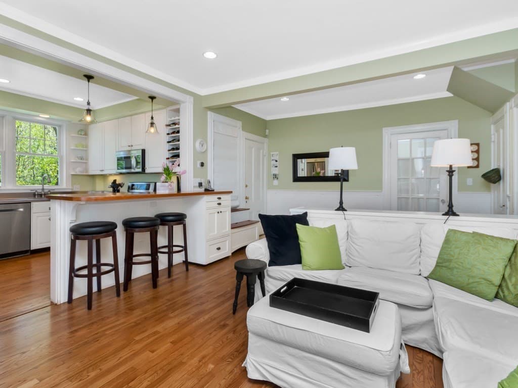 17 Norwood Ave photo 4