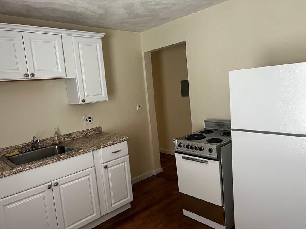 119 Myrtle Street #4 photo 2