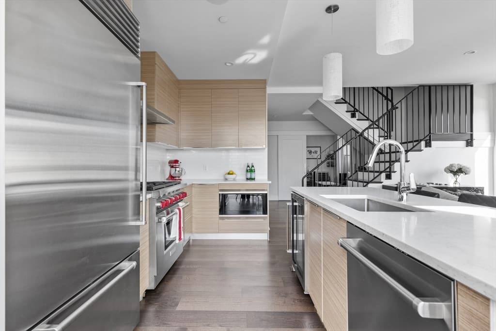 14 West Broadway #707