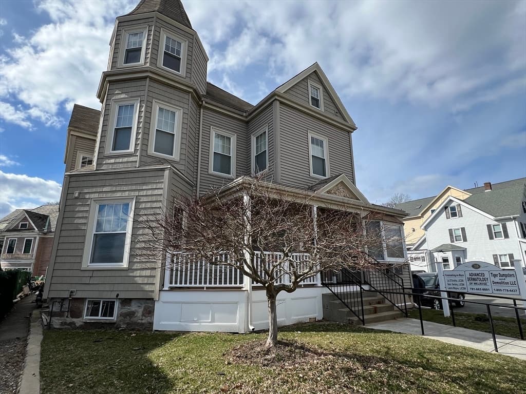 802 Main St - First Floor Walk-In #1