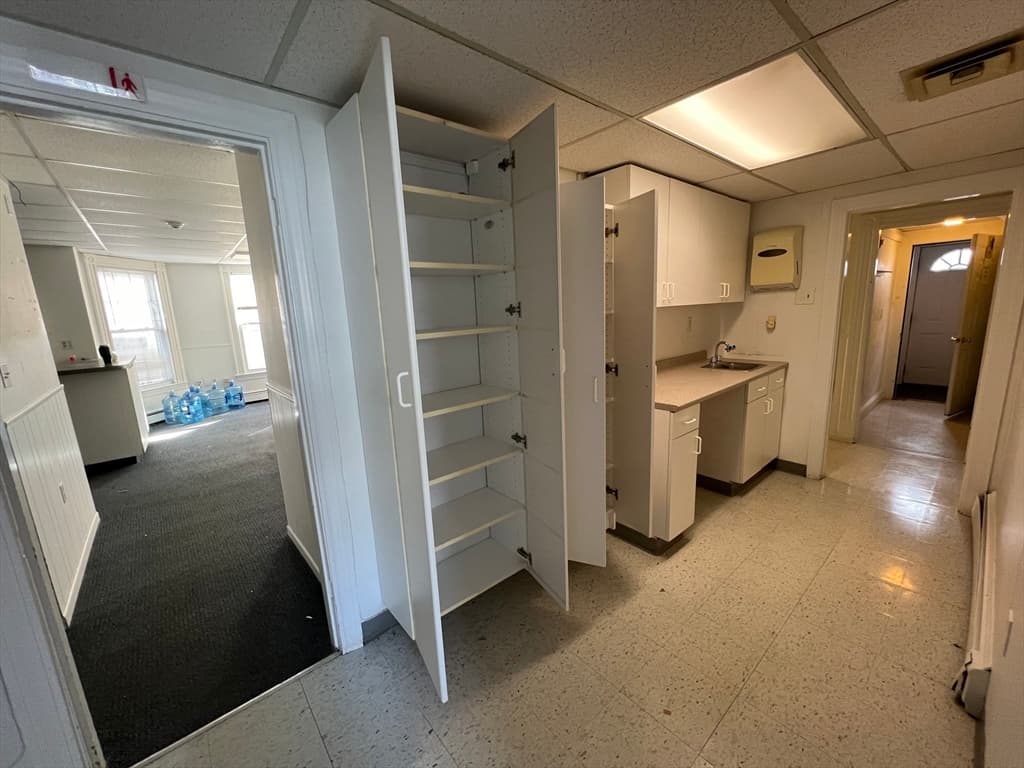 802 Main St - First Floor Walk-In #1 photo 5