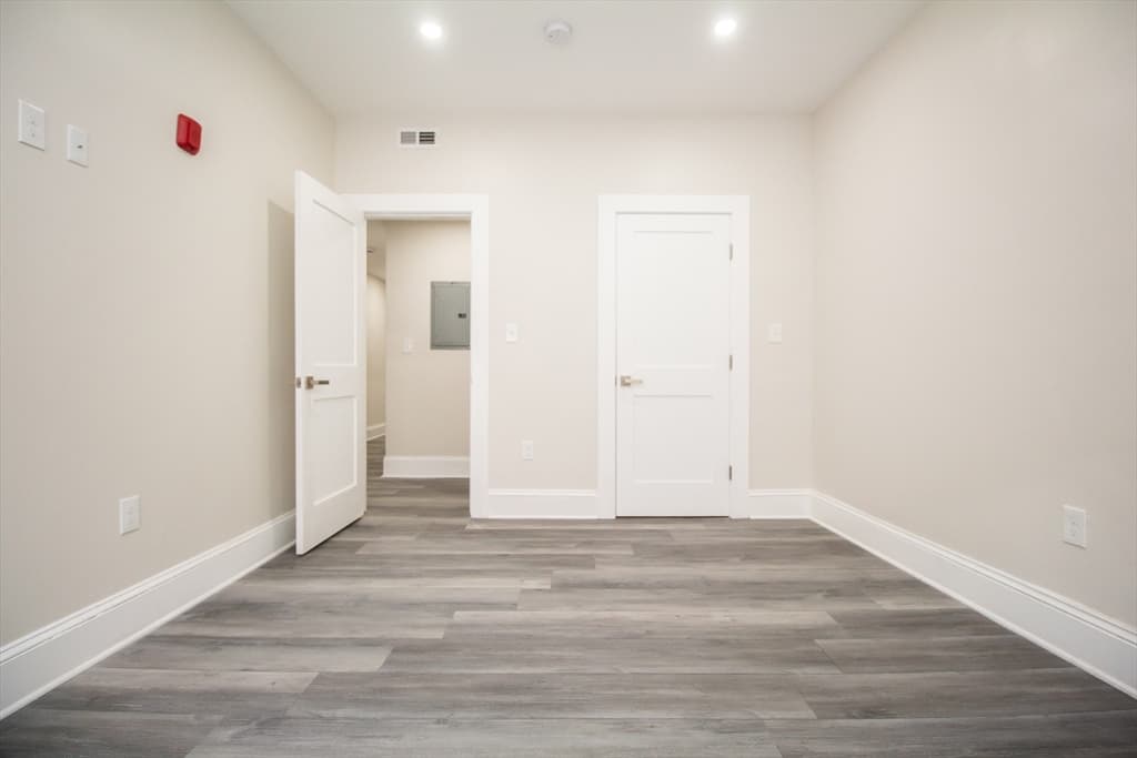 18 Walnut St #5 photo 5