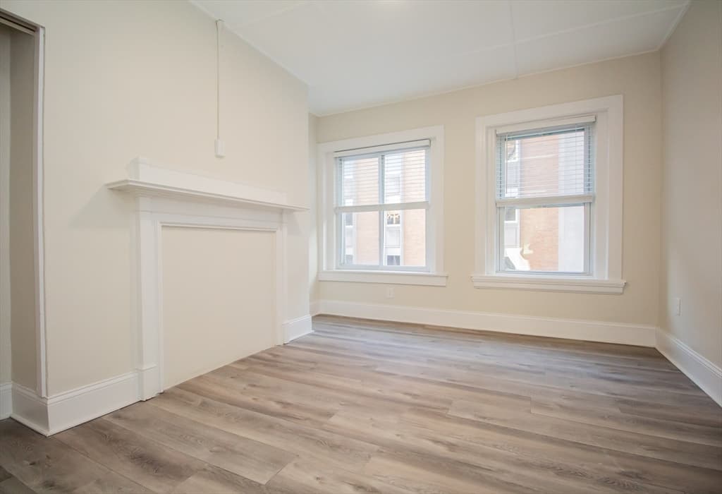 18 Walnut St #6 photo 2
