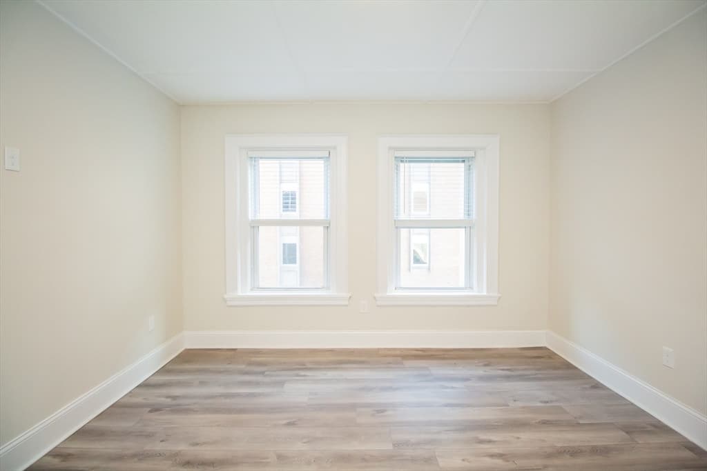18 Walnut St #6 photo 5