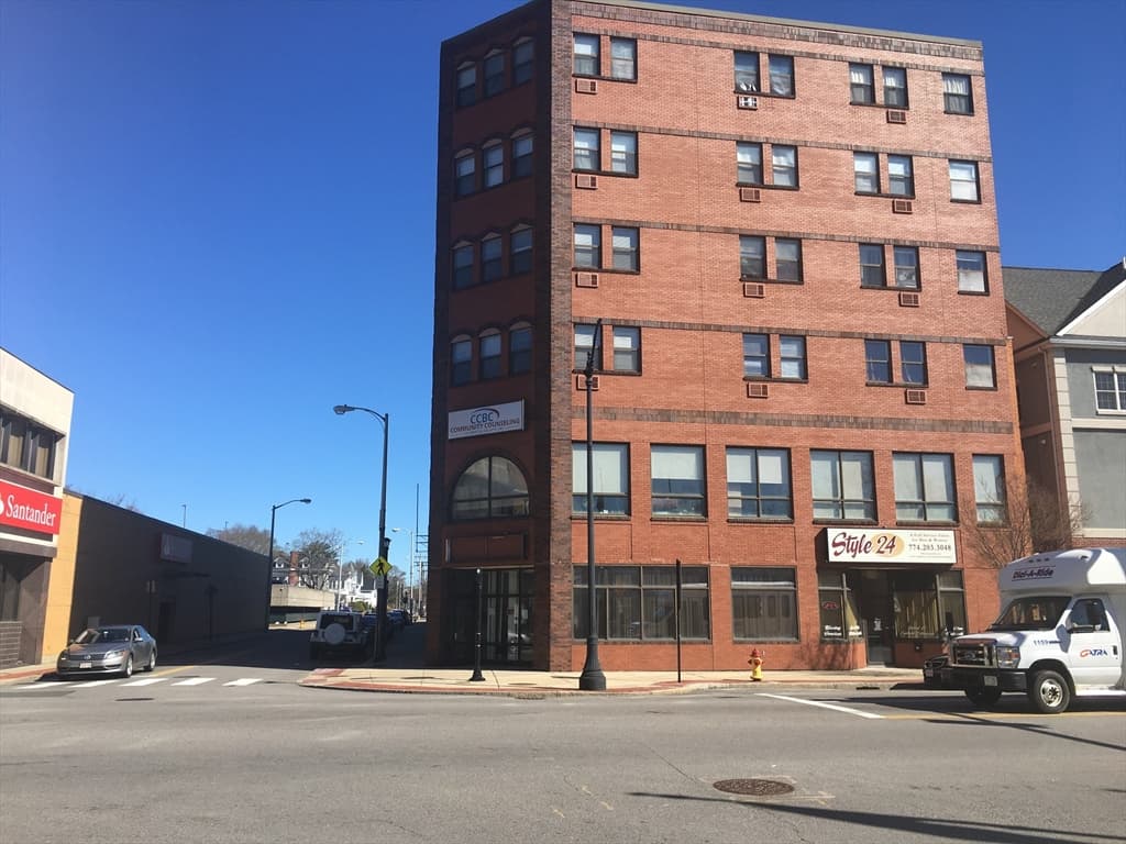 5 Bank Street #5-G