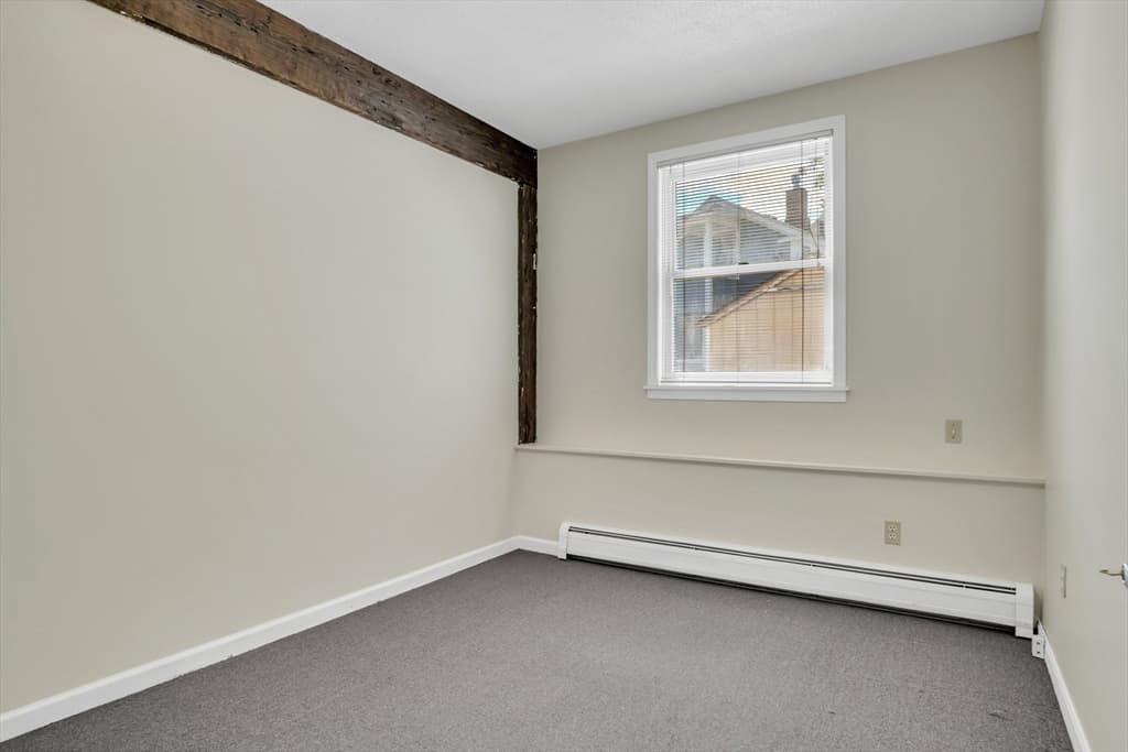 123 Hawley St photo 2