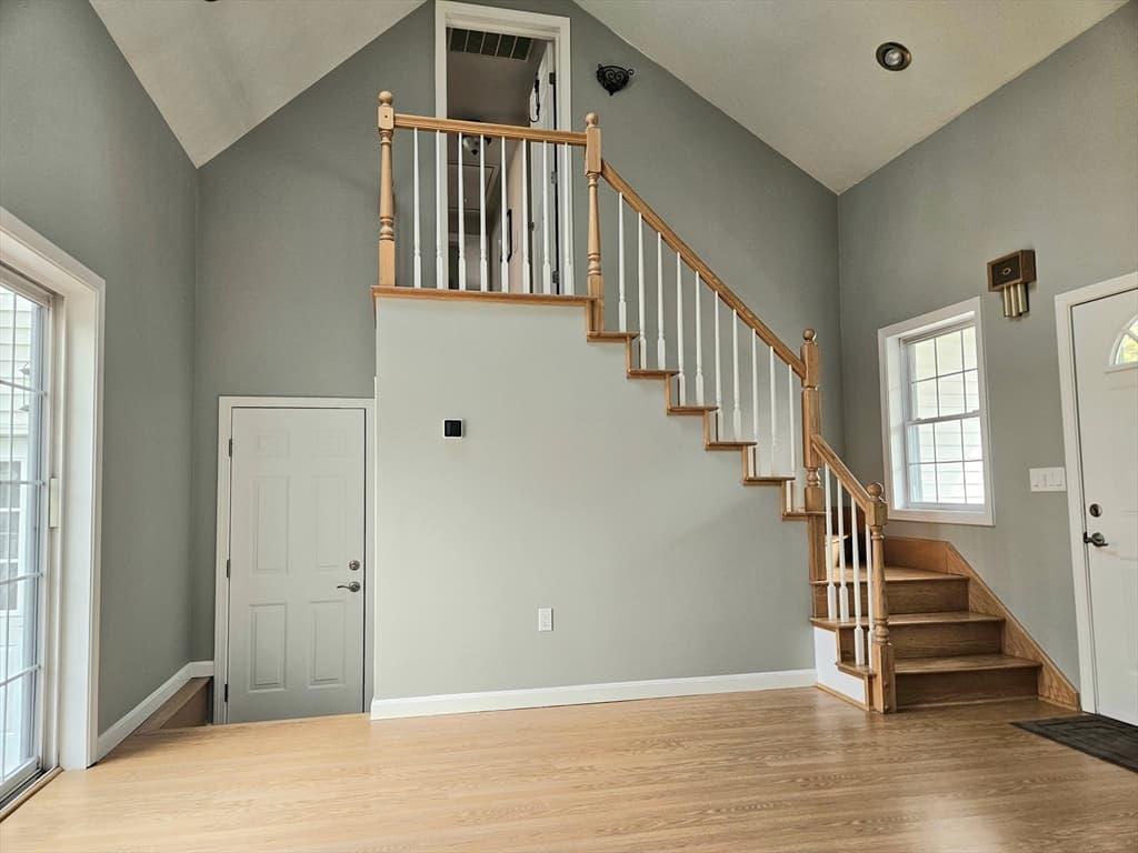 14 Marilyn Dr photo 5
