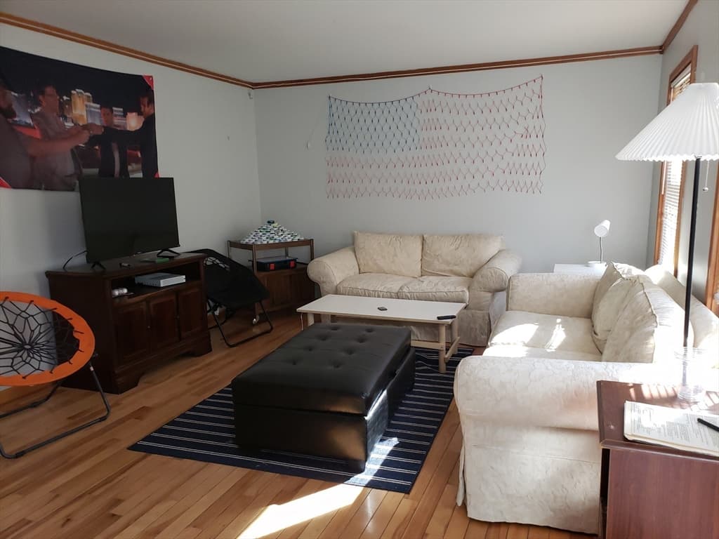 70 Plumtree Road photo 2