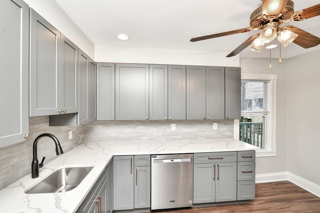 3 Dunlap St. #3