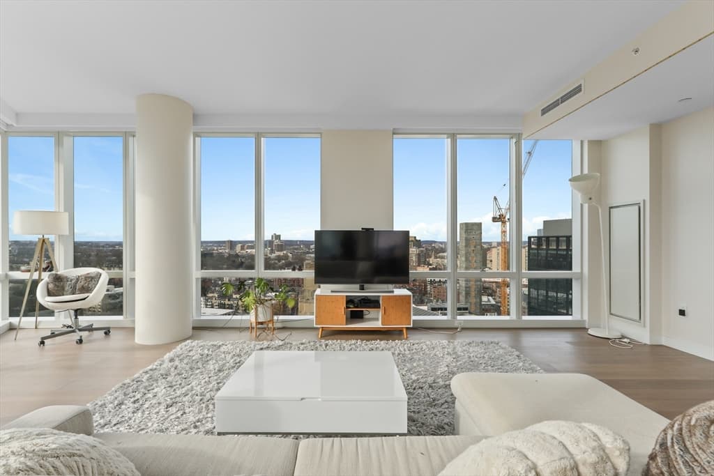 188 Brookline Ave #21A photo 2