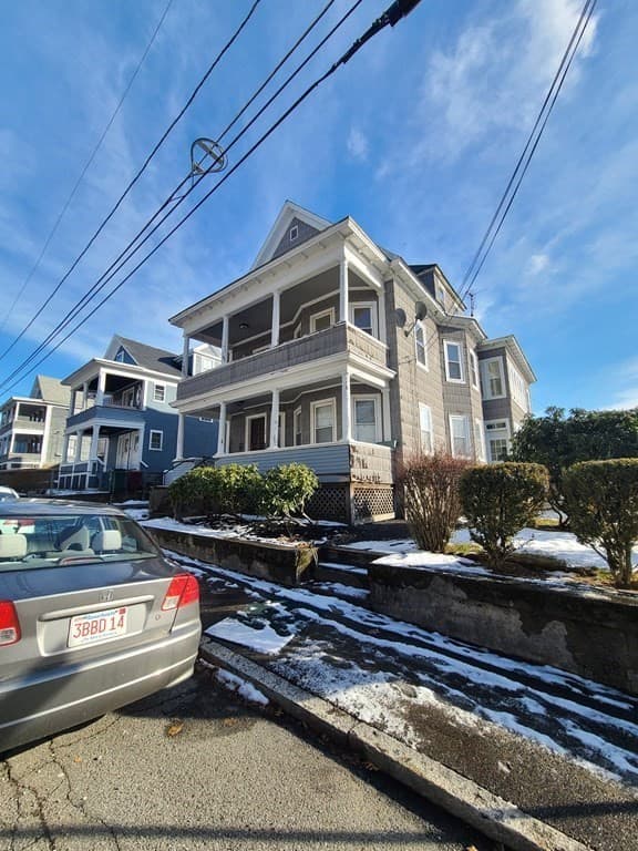 34 W Bowers St #2