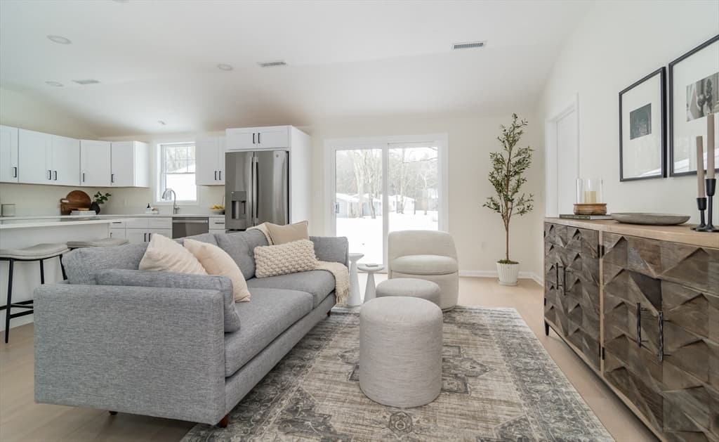 102 Oxbow photo 5
