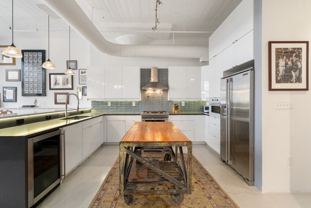 437 D Street #6C photo 5
