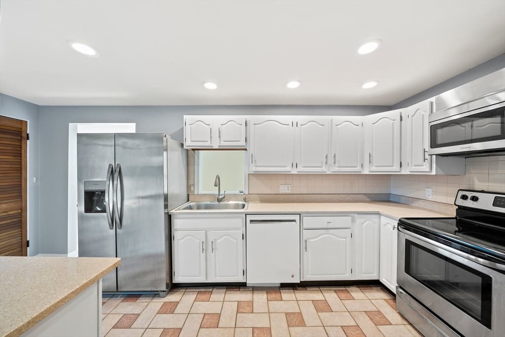 7 Dorchester St #3