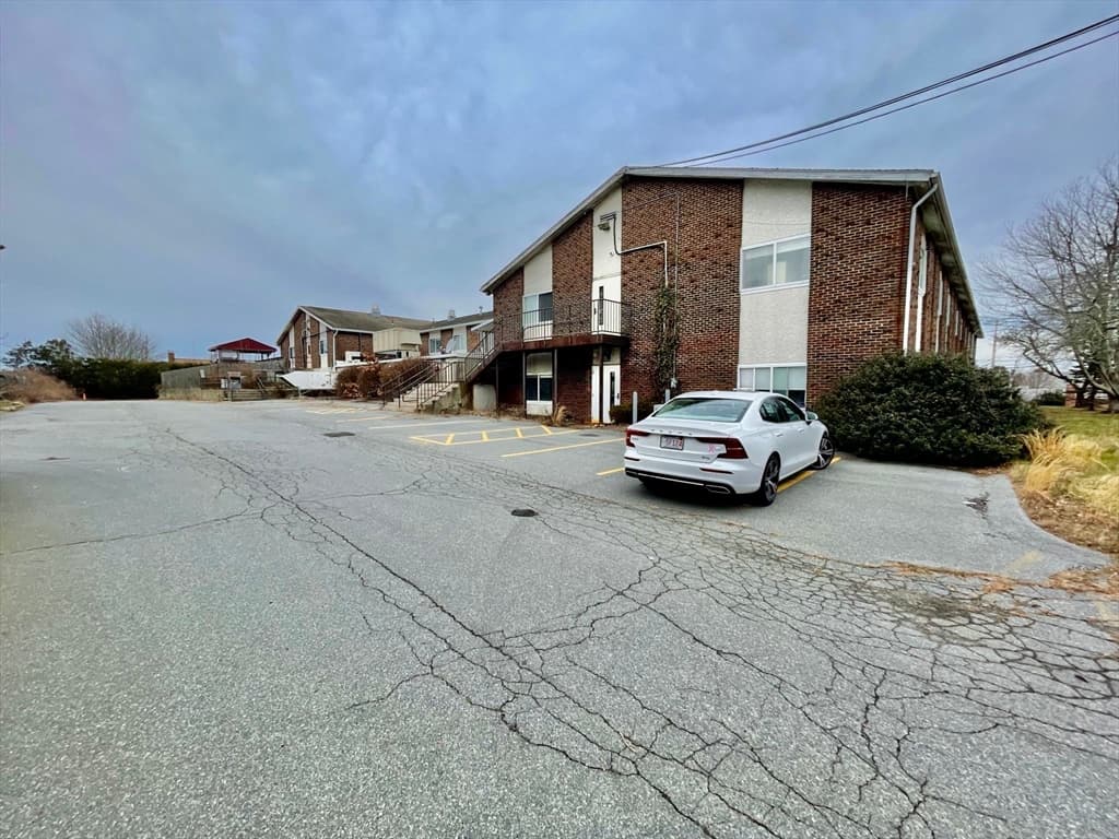 1123 Rockdale Ave photo 4