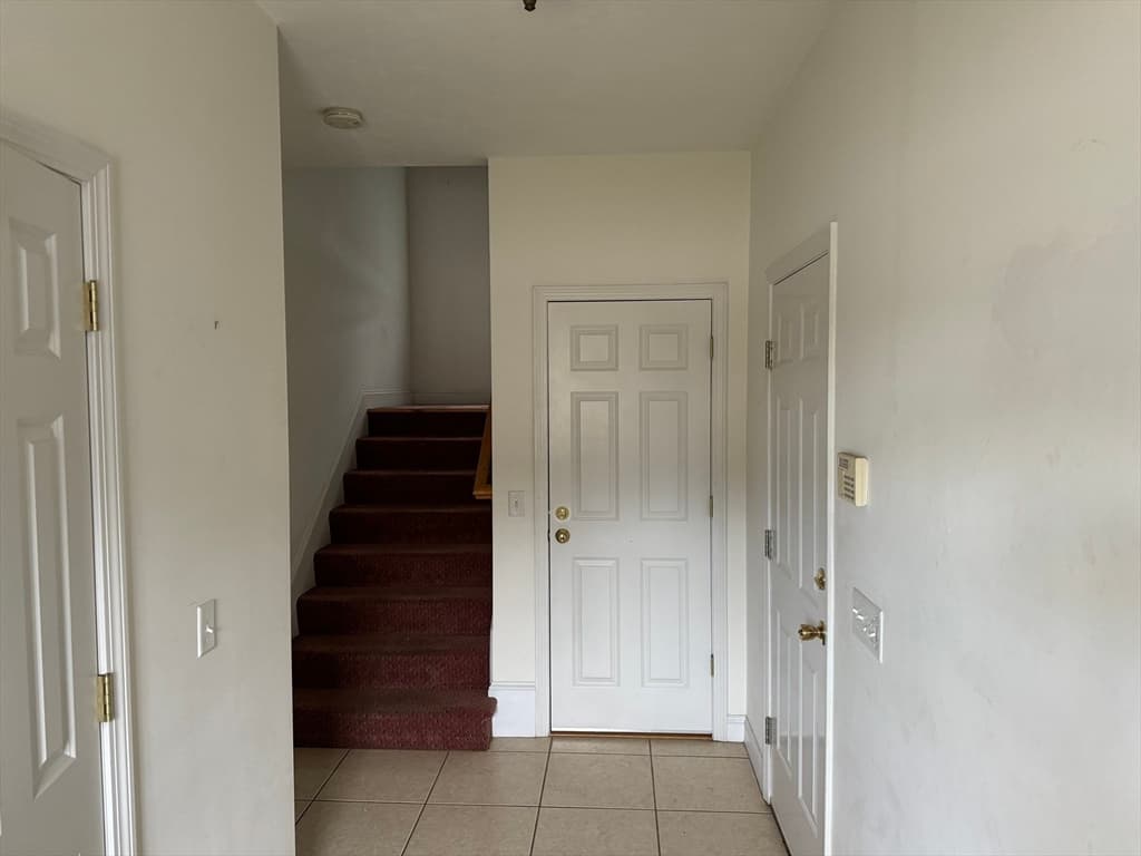 31 Blackthorn Drive photo 2