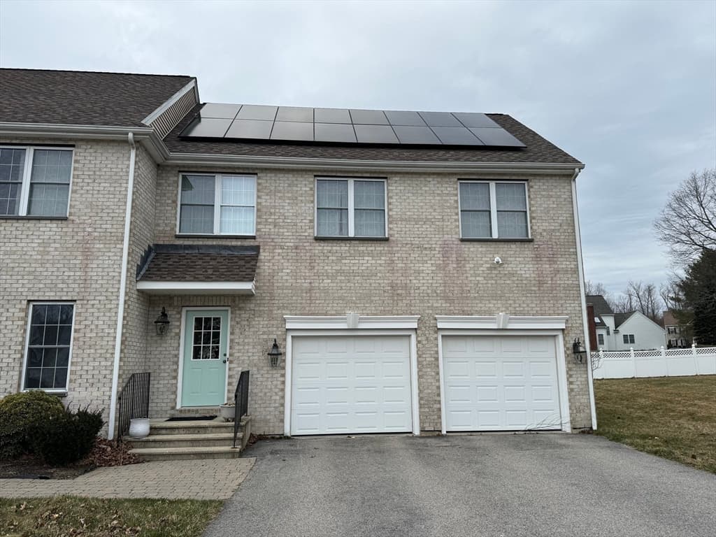 31 Blackthorn Drive