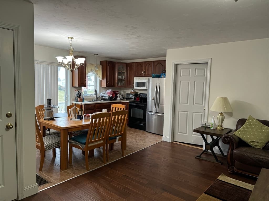 31 Blackthorn Drive photo 5