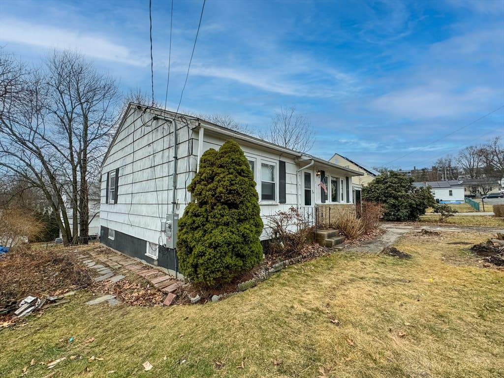 7 Lavoie Ave photo 3