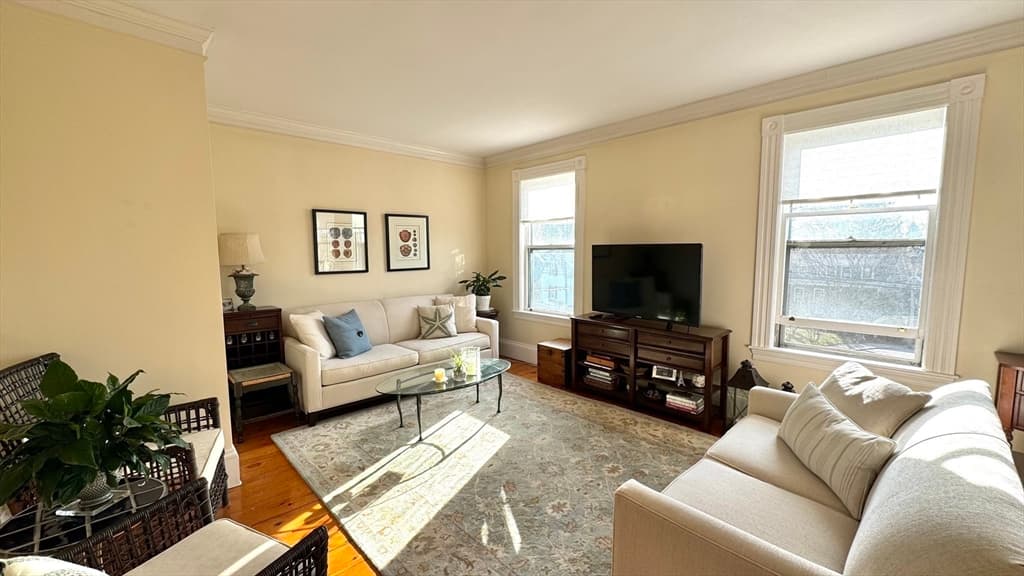 36 Pond Street #2 photo 3