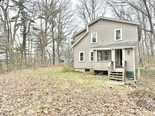24 Pleasant Ave photo 3