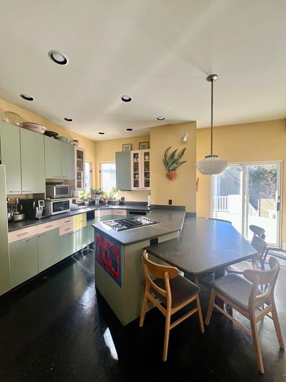 34 Gorham St #34 photo 5