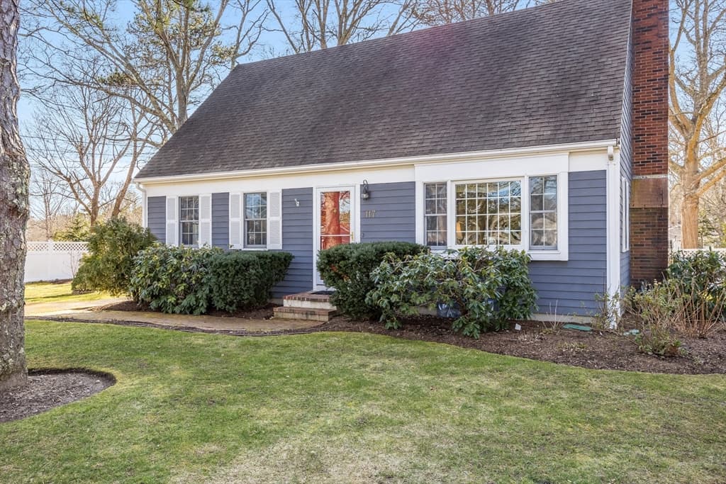 117 Lakeside Dr photo 2
