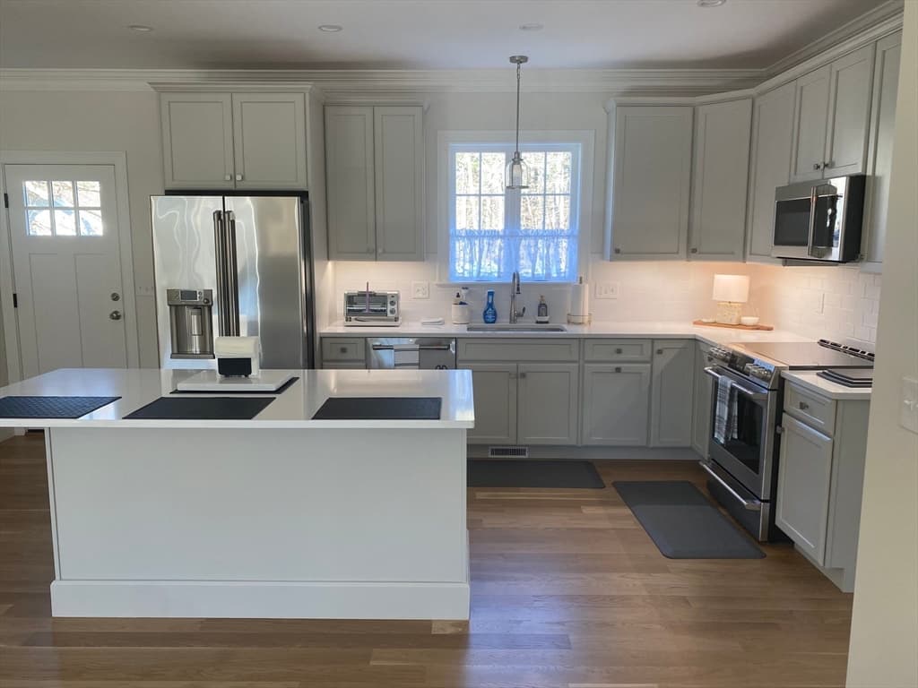 23 Beaver Dam Road #B photo 3