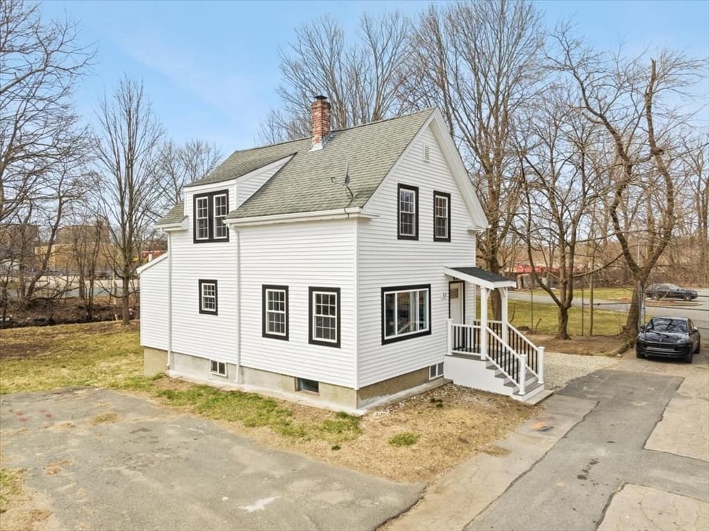 22 Peckham Ave