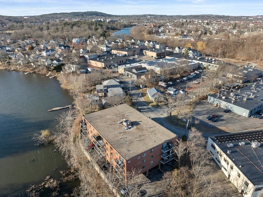 209 Riverview Ave #7 photo 3